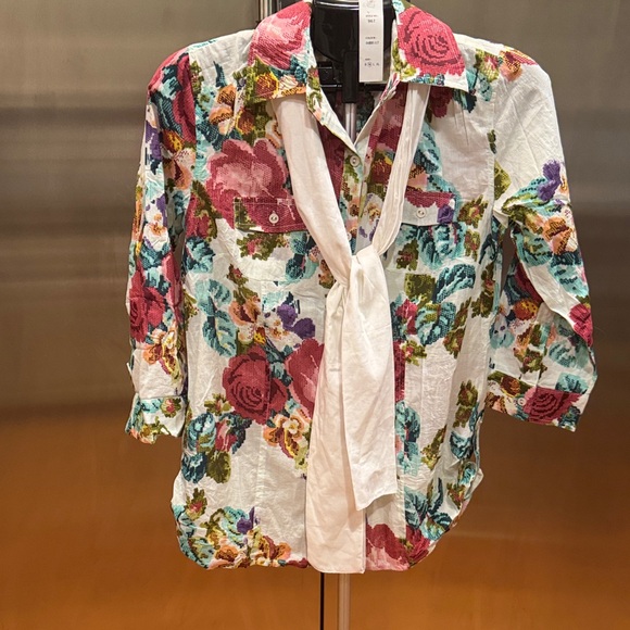 Chaudry Kc Tops - Floral Women's Blouse with Scarf Accent